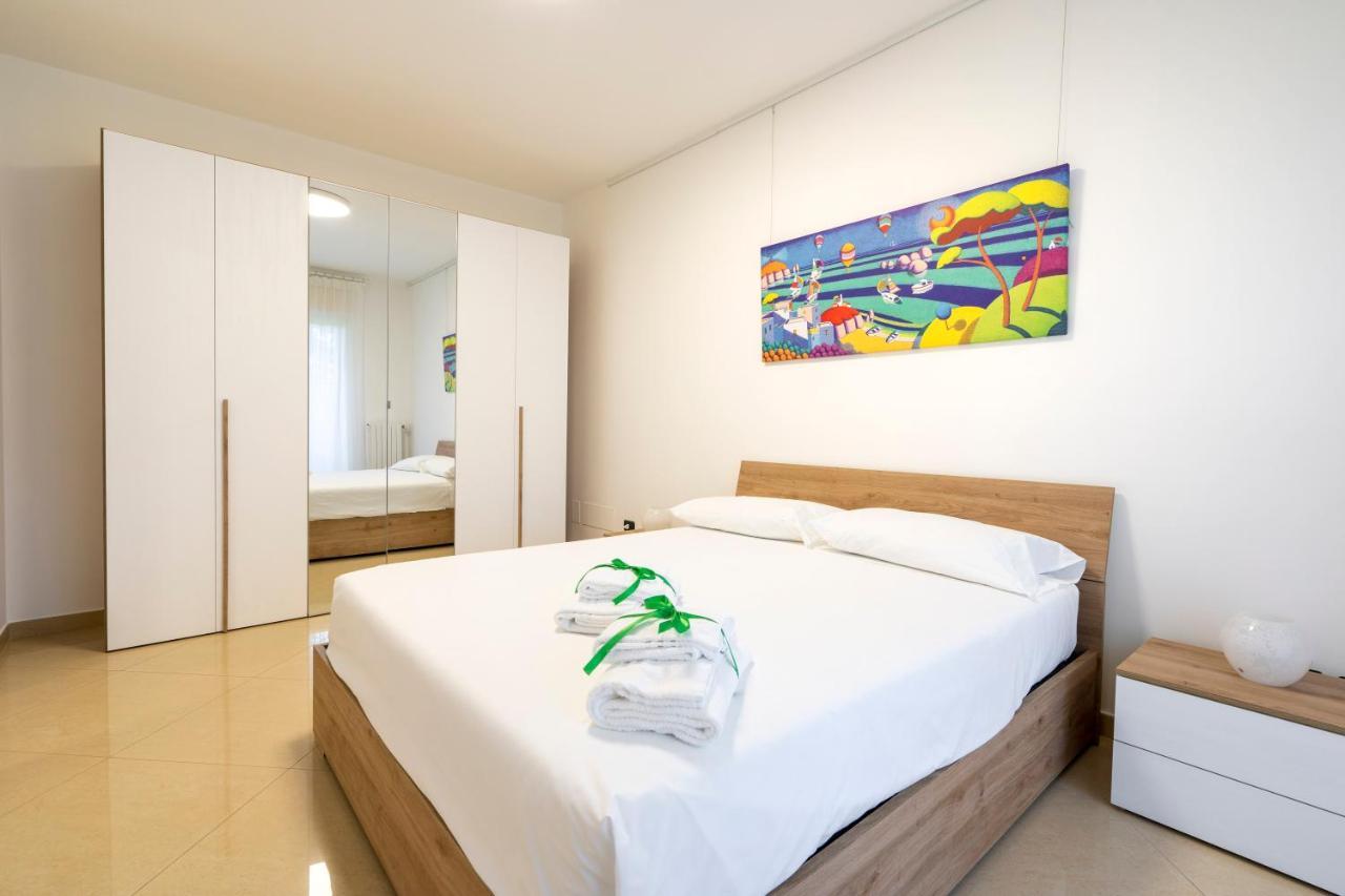 Boscoincitta Apt With Garage And Whirlpool Tub Bari Exteriér fotografie